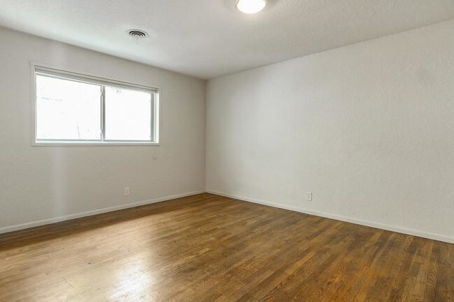 Building Photo - 2 bedroom in Boulder CO 80304