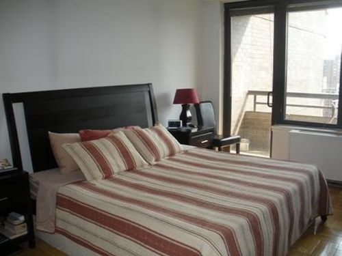 Foto del edificio - 328 E 38th St