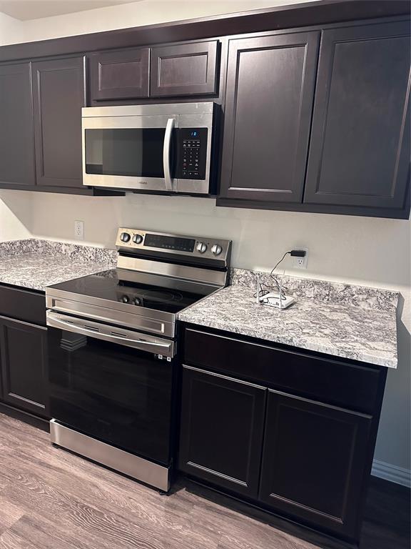 Foto del edificio - 7966 Safebuy St