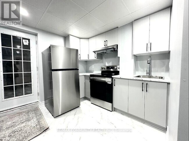 Building Photo - 54 Whitewater St