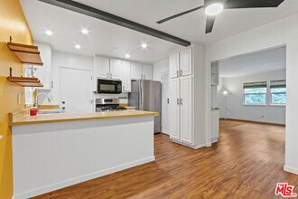 Building Photo - 3621 Kalsman Dr