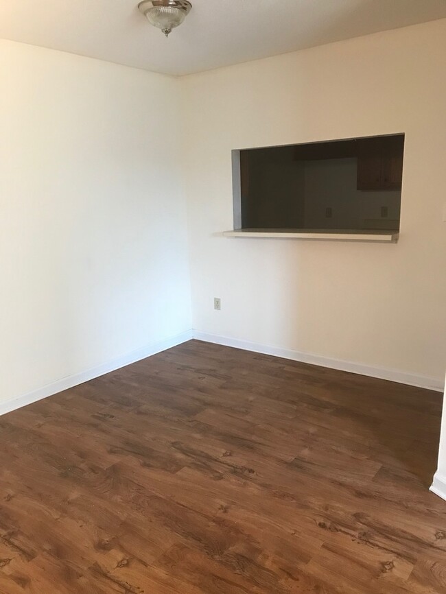 Building Photo - Nice 2 Bedroom Towhouse in North Augusta
