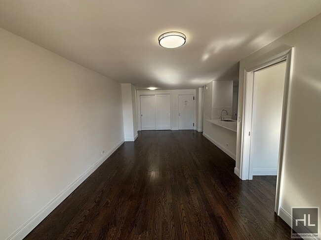 Building Photo - East 82nd Street