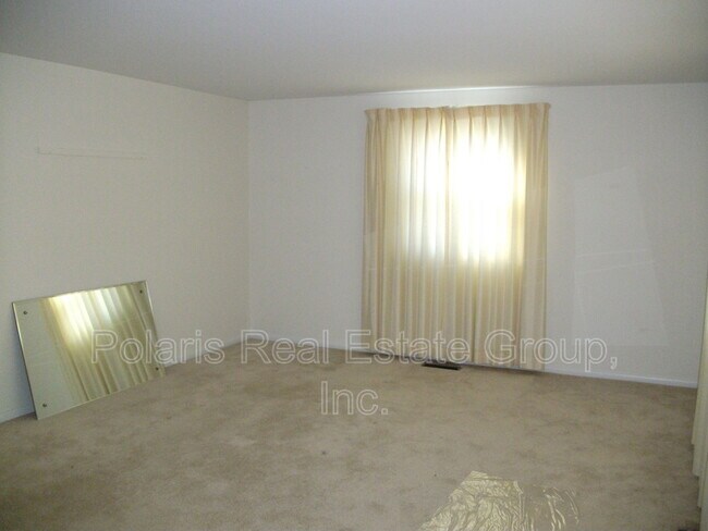 Building Photo - 8061 Lieber Rd