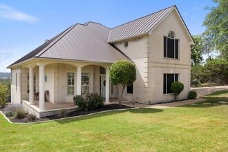 Building Photo - 17133 Majestic Ridge Rd
