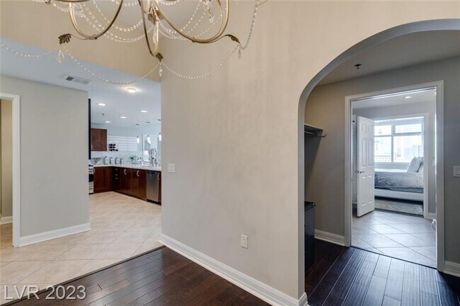 Foto del edificio - WELCOME TO LUXURY LIVING AT THE OGDEN HIGH...