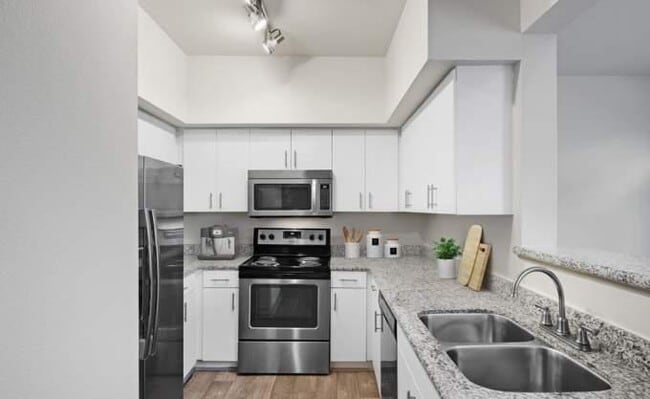 Building Photo - 3 bedroom in Houston TX 77042