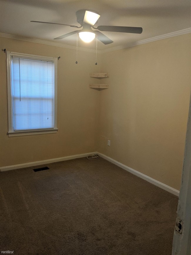 Building Photo - 3 br, 2 bath Duplex - 704 Bransford Rd Duplex