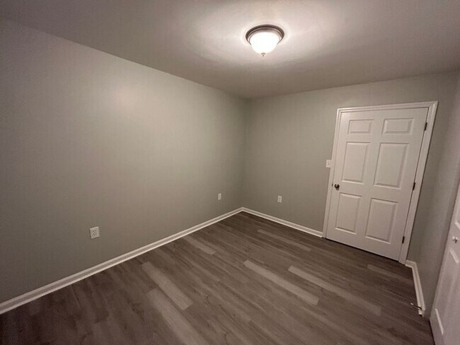 Foto del edificio - 3115 Sonya Dr NW