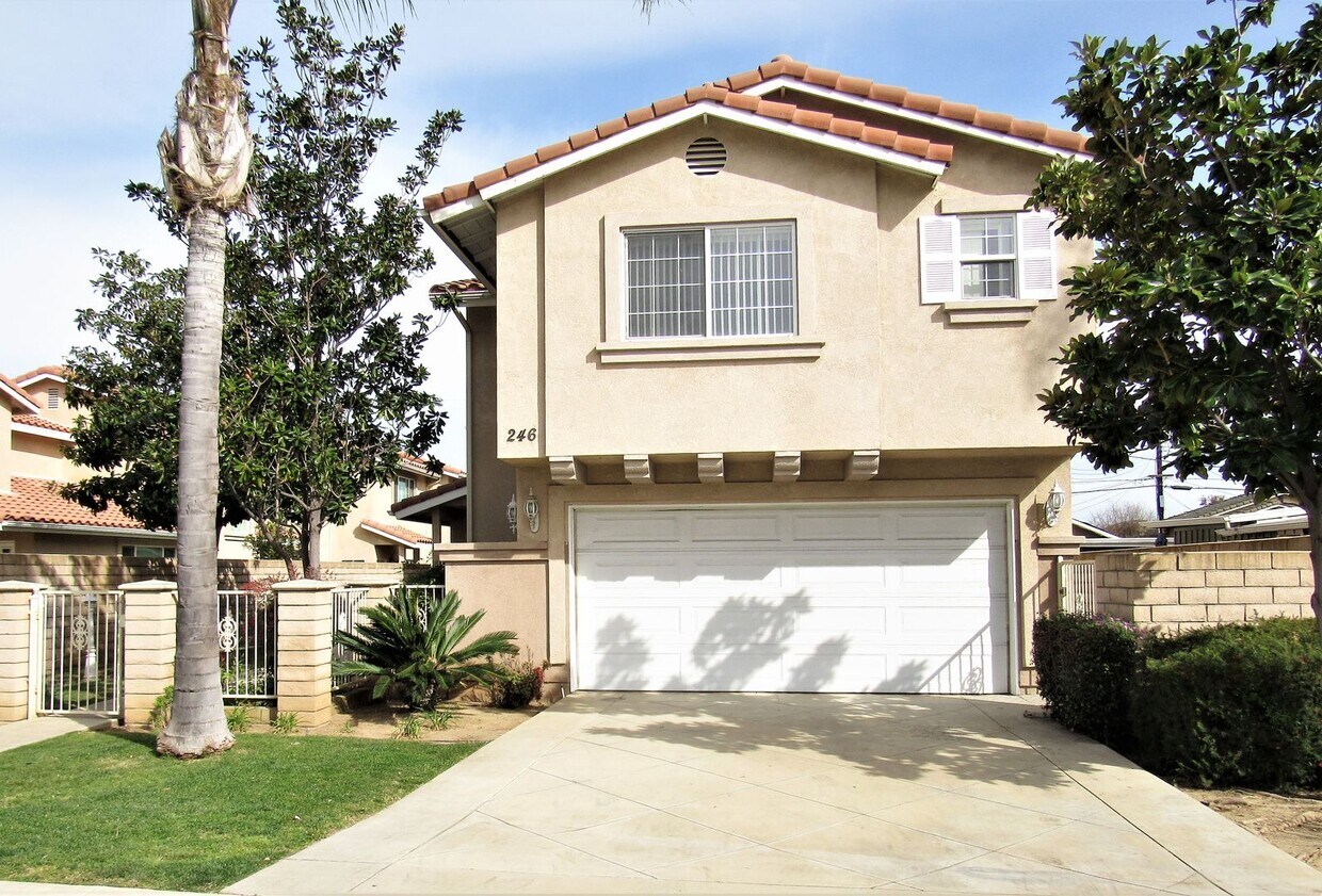 246 S Redwood Ave Unit A, Brea, CA 92821 Room for Rent in Brea, CA