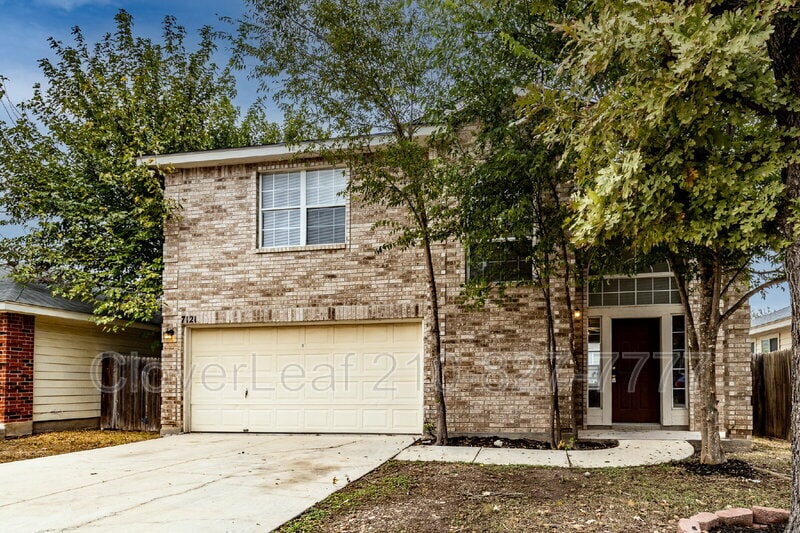 Foto principal - 7121 Lynn Lake Dr