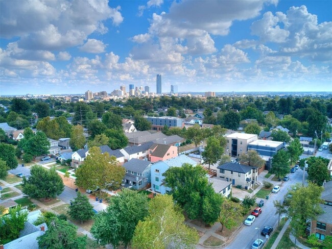 Building Photo - 1628 NW 17th St