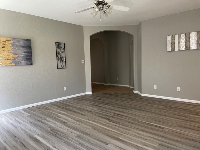 Foto del edificio - 5426 Rio Dr