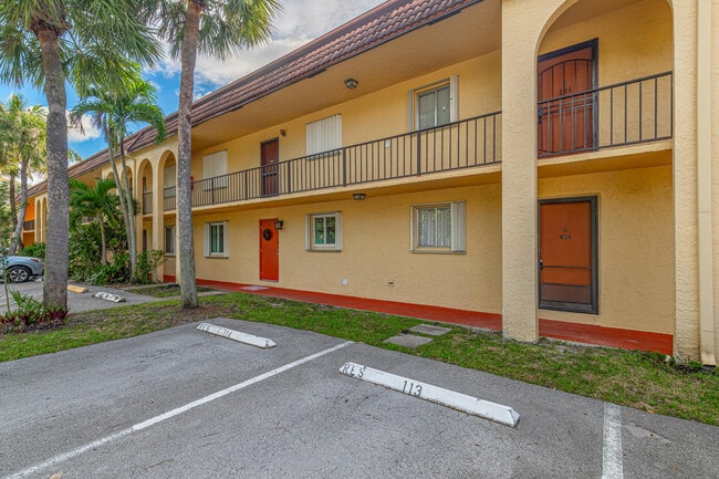 Foto del edificio - 848 SW 9th St Cir