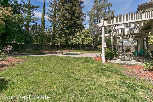 Building Photo - 1308 Ridgecrest Way