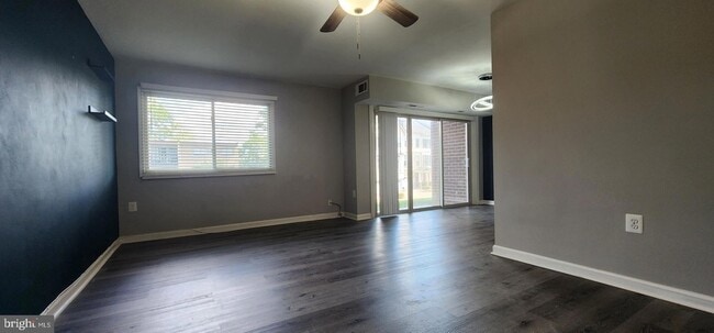 Building Photo - 12705 Dara Dr