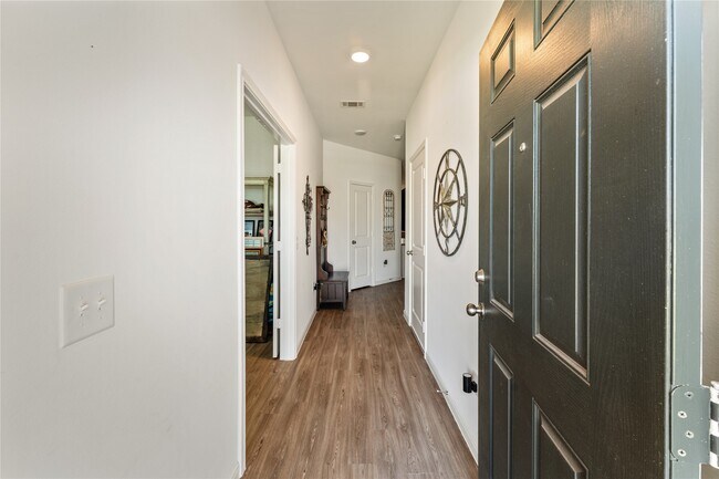 Building Photo - 21103 Sherrell Bay Dr