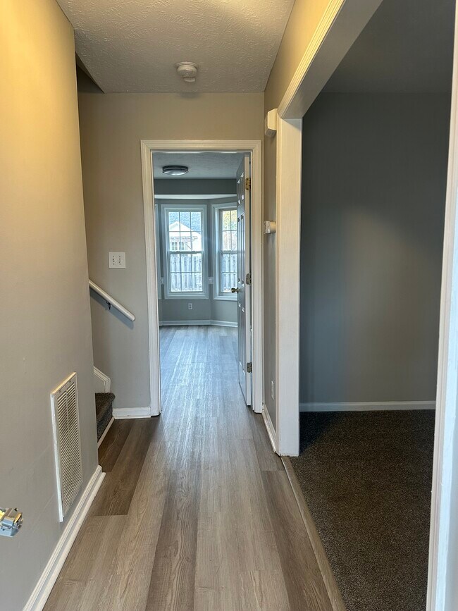 Foto del edificio - 630 Connaly Dr