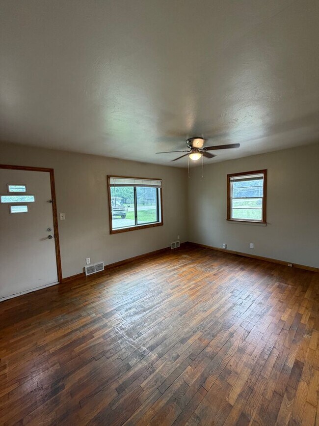 Foto del edificio - Spacious 2 Bedroom Home Holland Northside