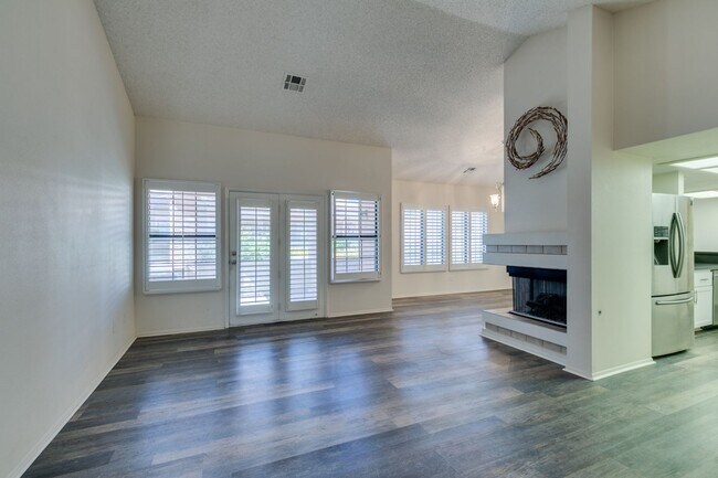 Foto del edificio - GREEN VALLEY TOWNHOME!