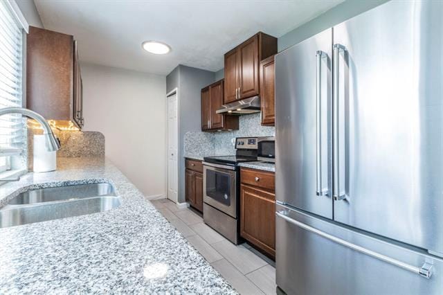 Building Photo - 5049 Roberts Dr