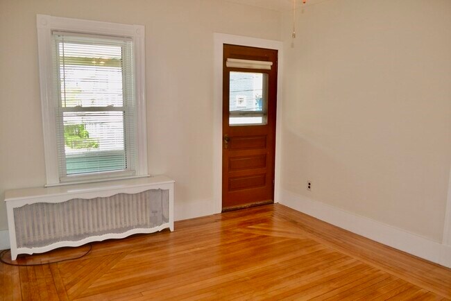 Building Photo - 65 Wheatland St