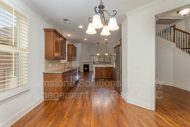 Foto del edificio - 193 Harold Ct