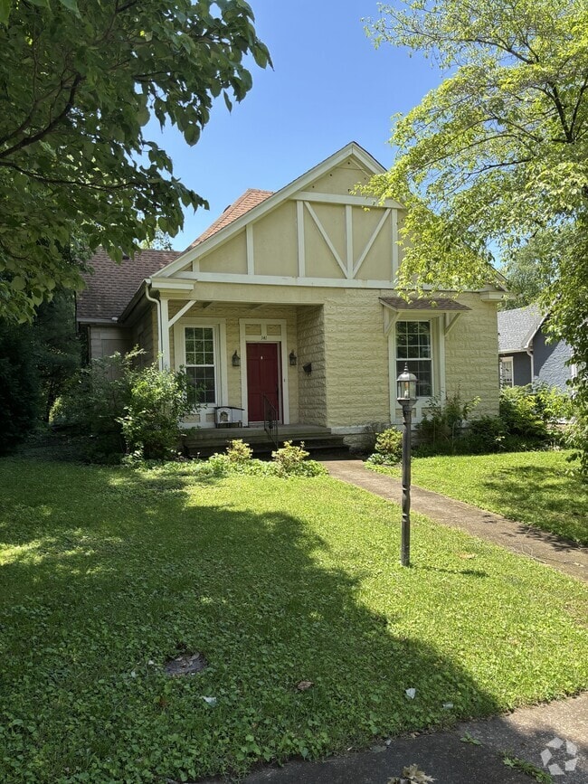 Building Photo - 141 Alumni Ave