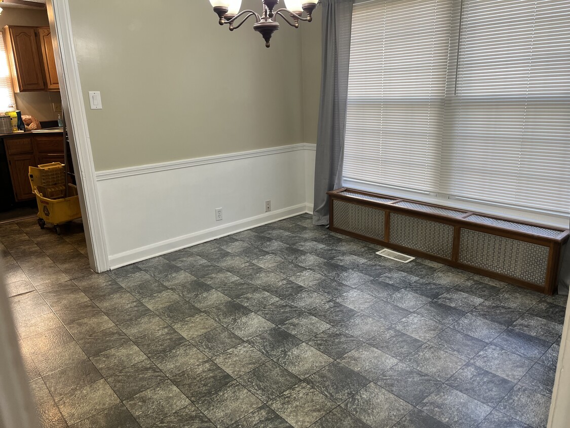 Dining Room - 34 Shadyside Dr
