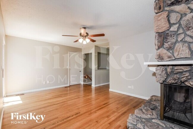 Foto del edificio - 4610 Chippewa Way