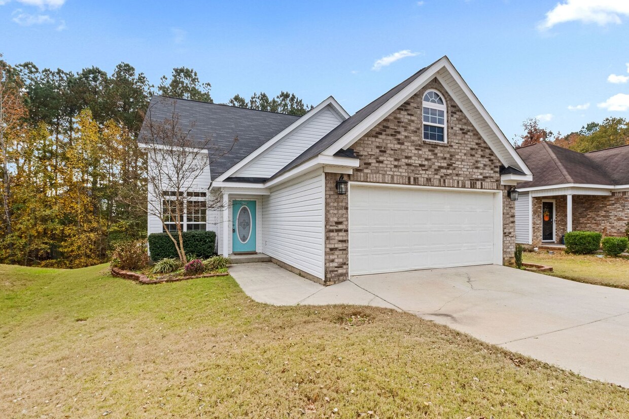 Foto principal - Grovetown home in pool community!
