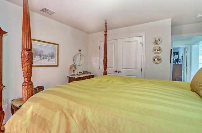 Foto del edificio - 32 Lagrange St