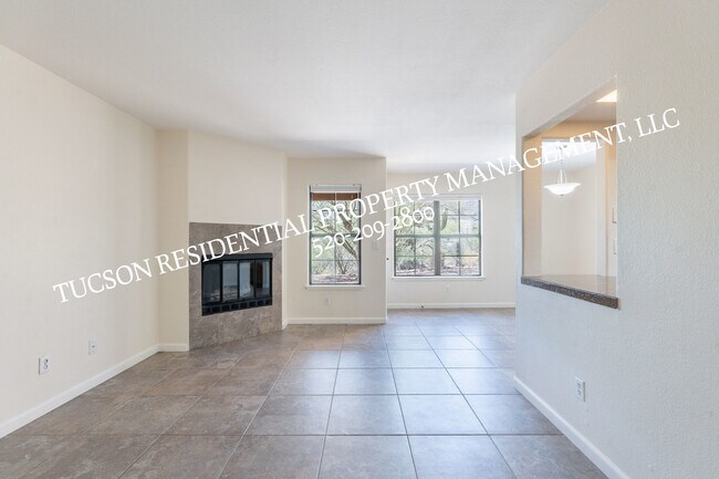 Building Photo - 6651 N Campbell Ave