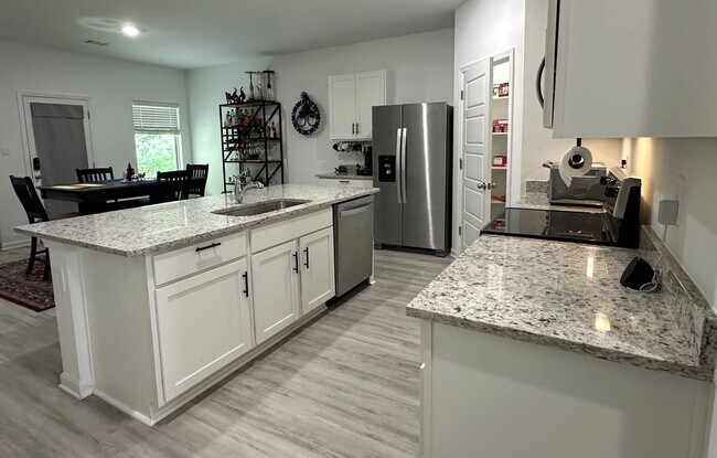 Foto del edificio - 42423 Landing View Rd