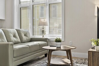 Building Photo - 394 McGrath Hwy