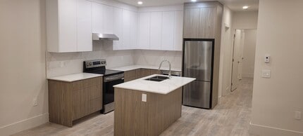 Building Photo - 5813 Canada Way