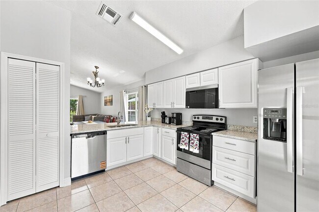 Foto del edificio - 2537 Chatham Cir