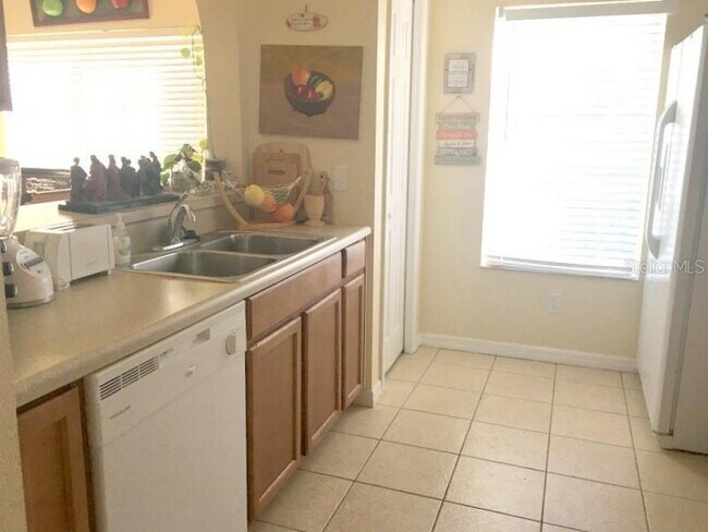 Building Photo - 3609 45th Terrace W
