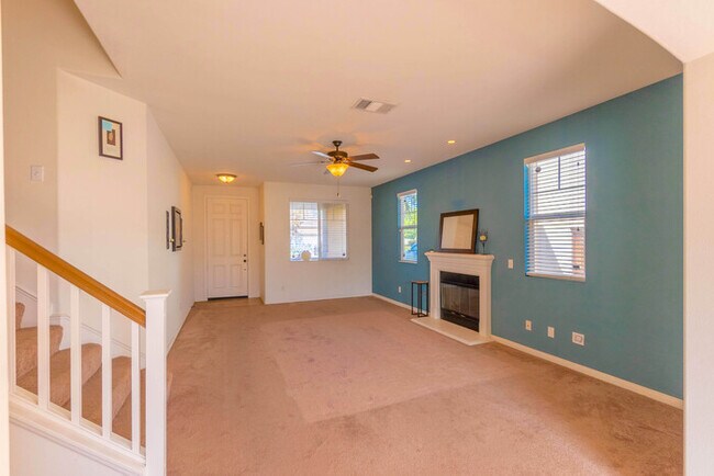 Foto del edificio - SIngle Family House for Rent in a quiet co...
