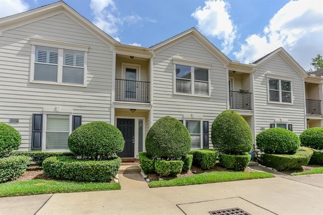 Foto del edificio - 923 E Heights Hollow Ln