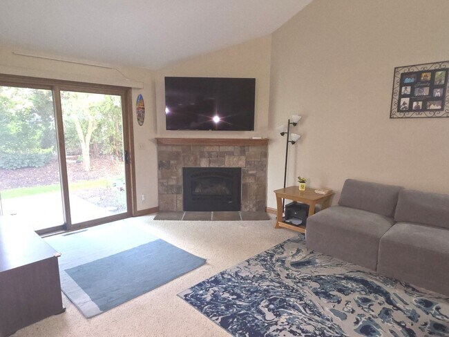 Foto del edificio - N34W23849 Grace Ave