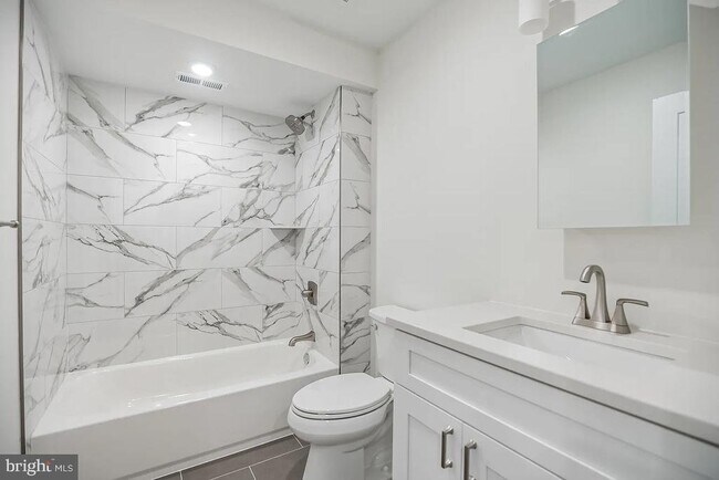 Foto del edificio - 3413 N 19th St