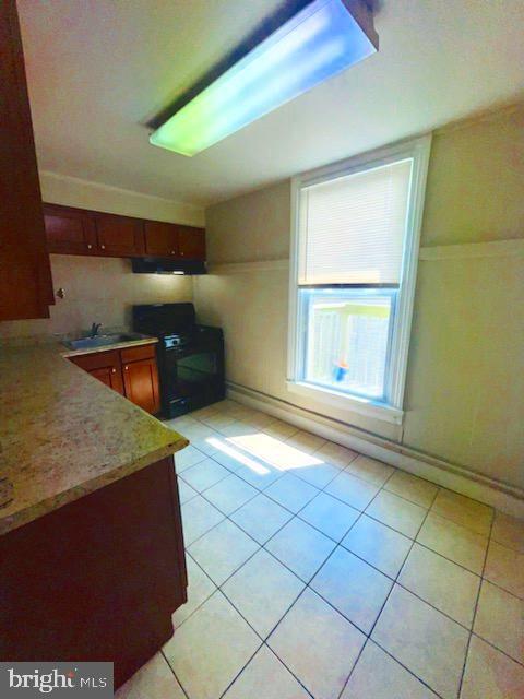 Foto del edificio - 817 Homestead St
