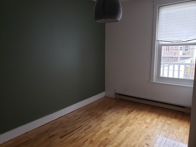 2e chambre - 275 12E Rue