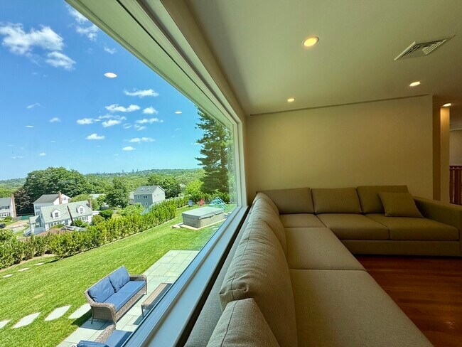 Foto del edificio - 21 Shawmut Rd