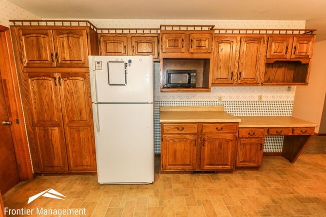 Foto del edificio - Lovely Single Family Home with Spacious Li...
