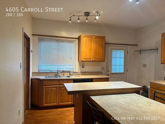 Foto del edificio - 4605 Carroll St