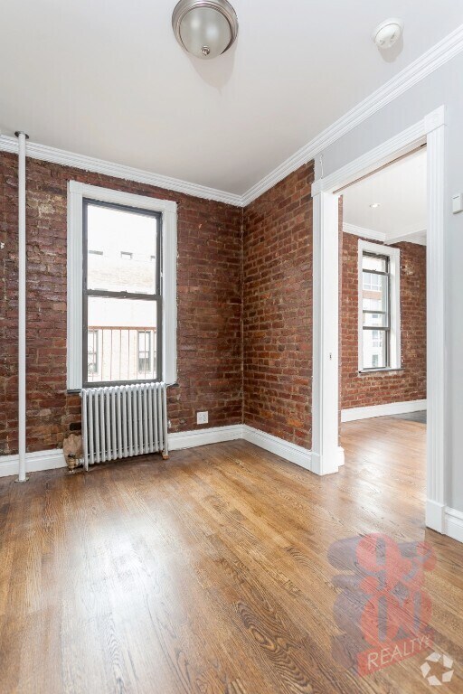 Building Photo - 416 E 13th St