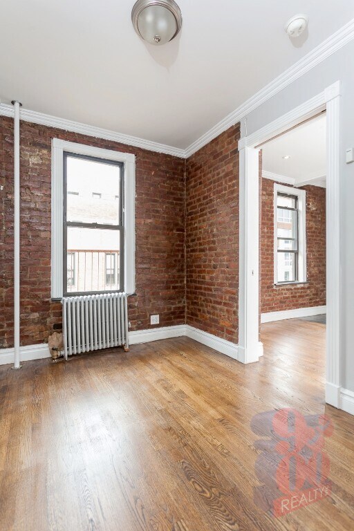 Foto principal - 416 E 13th St