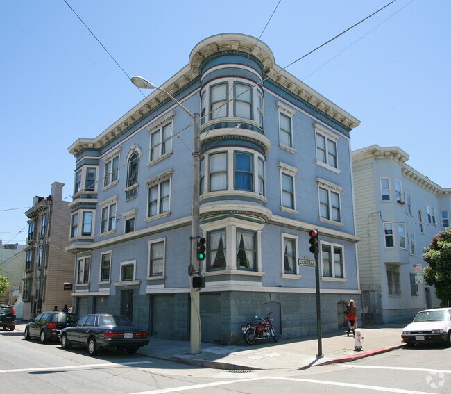 Foto del edificio - 654 Central Ave